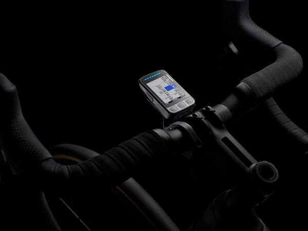 Wahoo ELEMNT Bolt V2 GPS Cycling/Bike Computer Bundle - Image 3